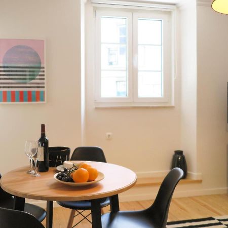Historic Alfama Apt With Modern Style Lisboa Exteriör bild