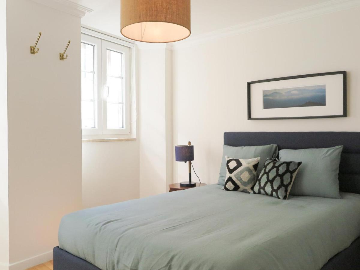 Historic Alfama Apt With Modern Style Lisboa Exteriör bild